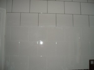 Recoloured grout from grey to white